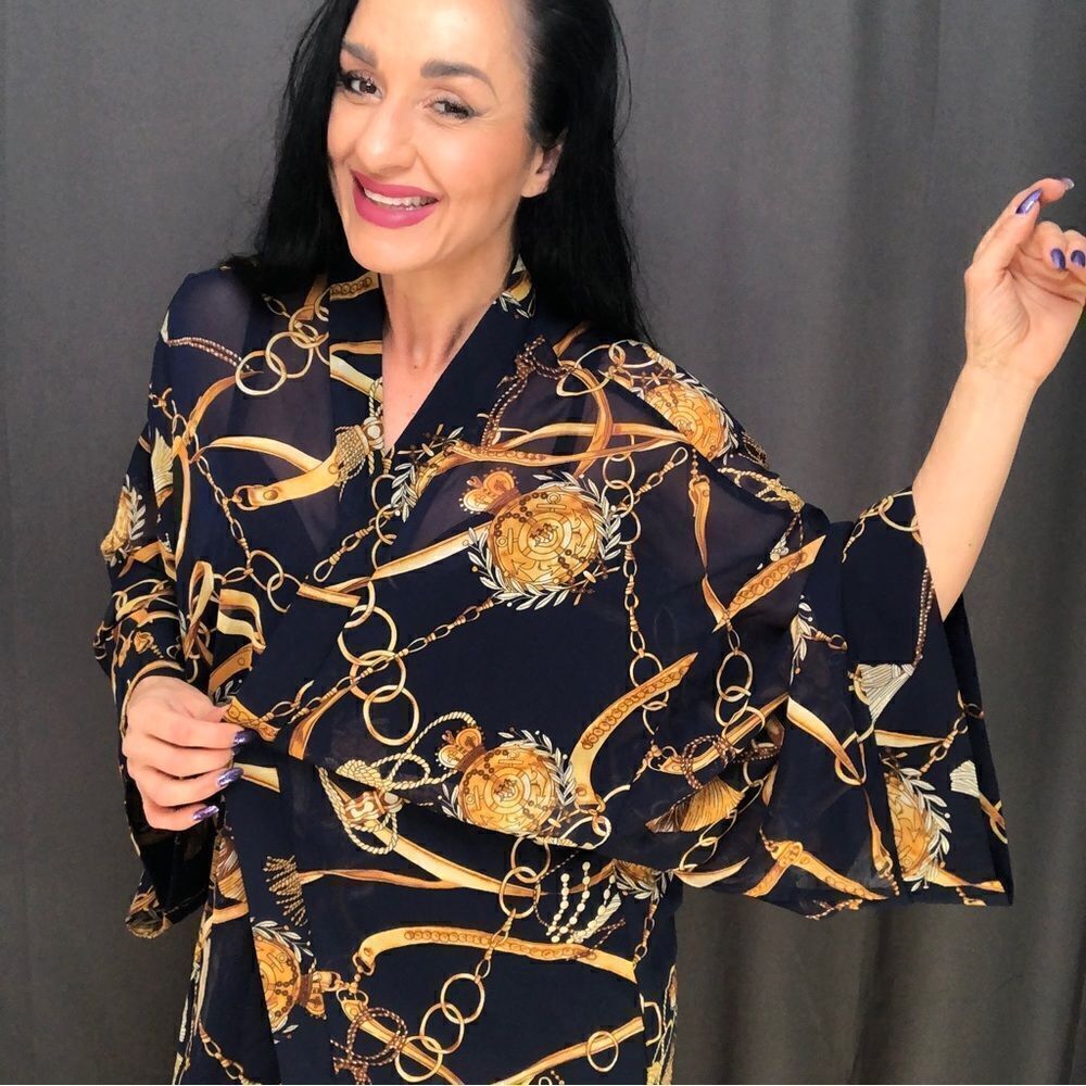 NWT  Semi sheer Fashion Nova long, flowy top - Picture 3 of 6